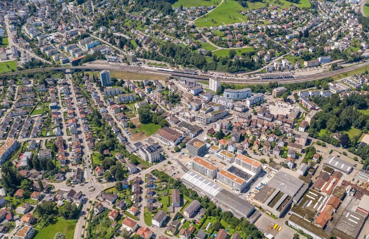 100 Gebäude in 100 Tagen: NORM unterstützt die Gemeinde Uzwil mit nachhaltigen Sanierungsstrategien